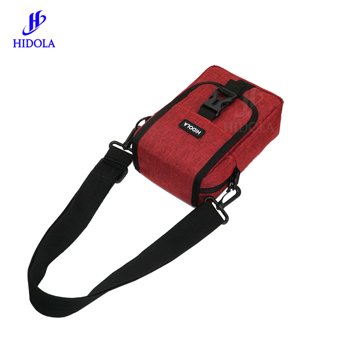 tui-deo-cheo-phia-truoc